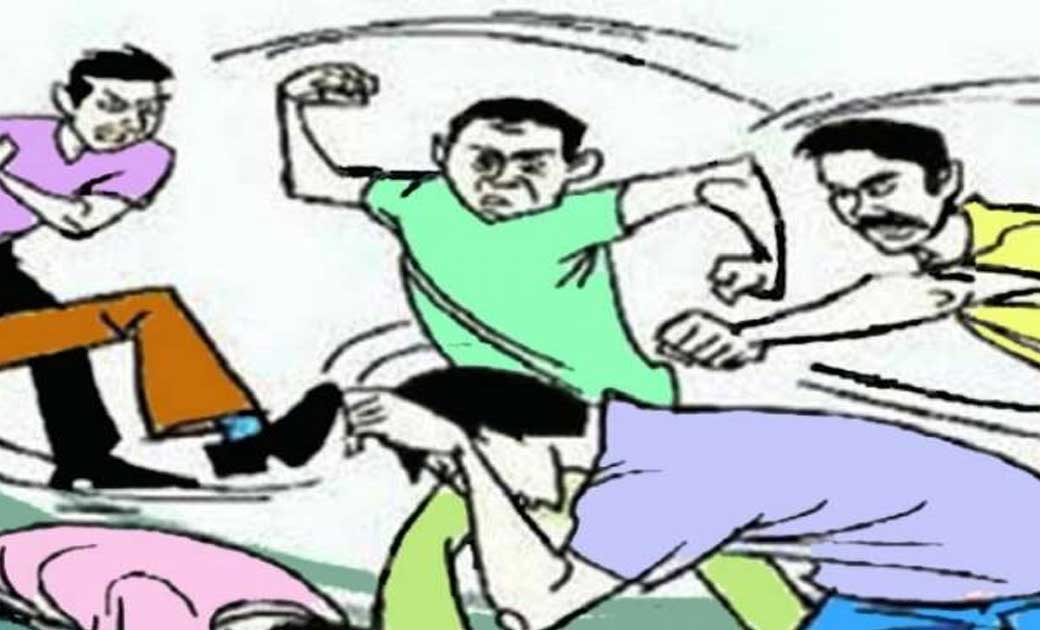 पटेवा : चोरी के प्रकरण में पुलिस को बताया नाम तो कमरे में बंद करके की पिटाई.