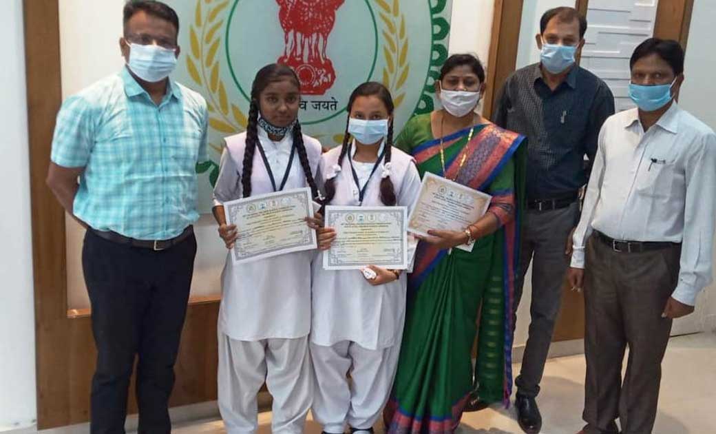 राष्ट्रीय बाल विज्ञान कांग्रेस में चयनित जिले के दो विद्यार्थी पुरस्कृत