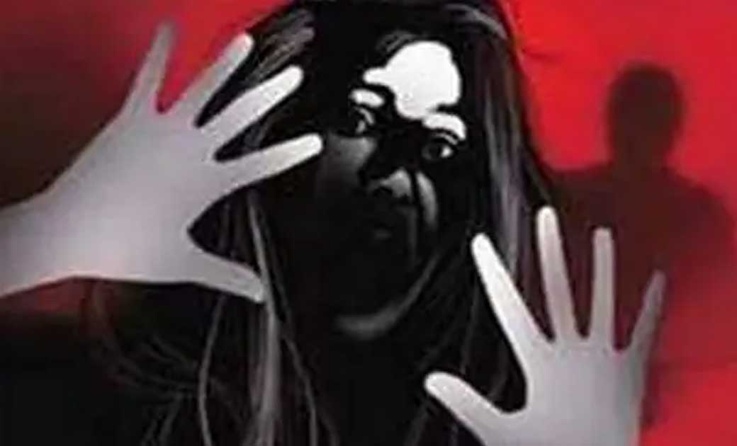 साकंरा : महिला को बेइज्जती करने की नियत से  की छेड़छाड़ - CG Sandesh