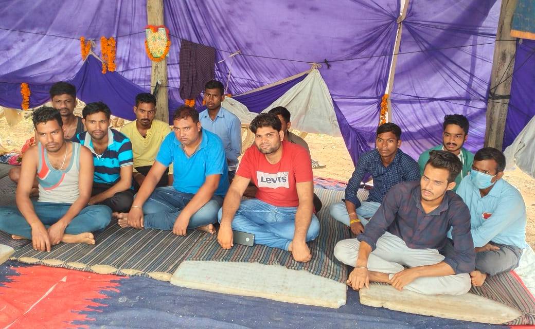 नौकरी पक्की है परंतु किए गए वादे से  मुकर गए  एनटीपीसी प्रशा... - CG Sandesh