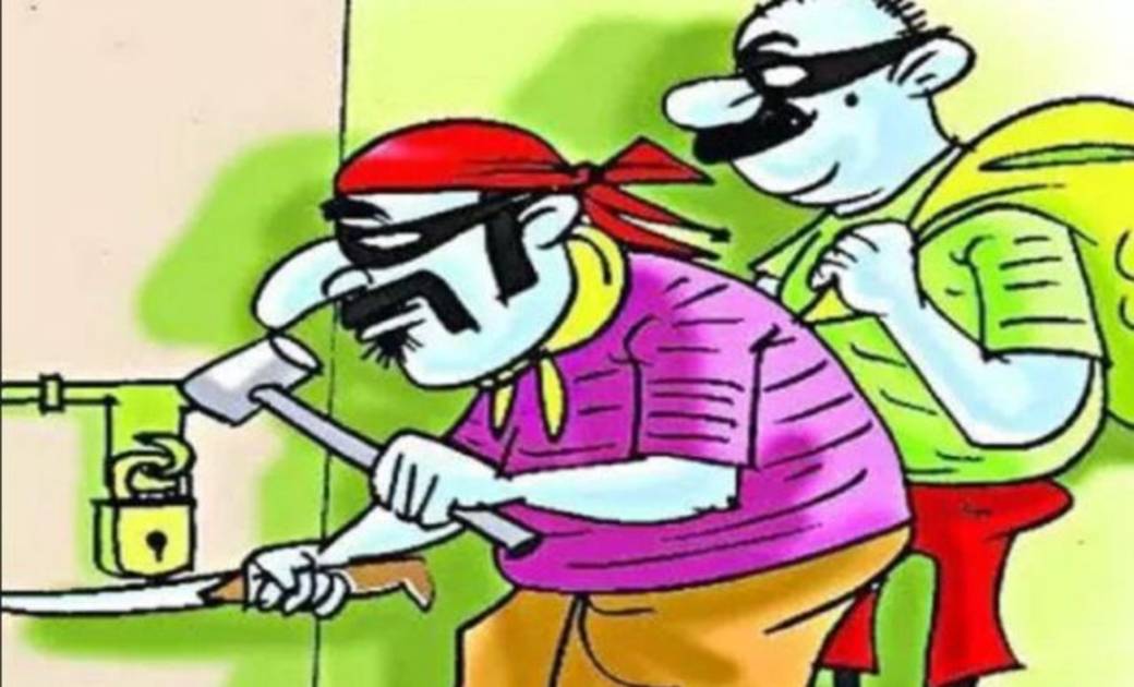 सरायपाली : दुकान के शटर का ताला तोड़कर  नगदी रकम चोरी, मामला दर्ज.