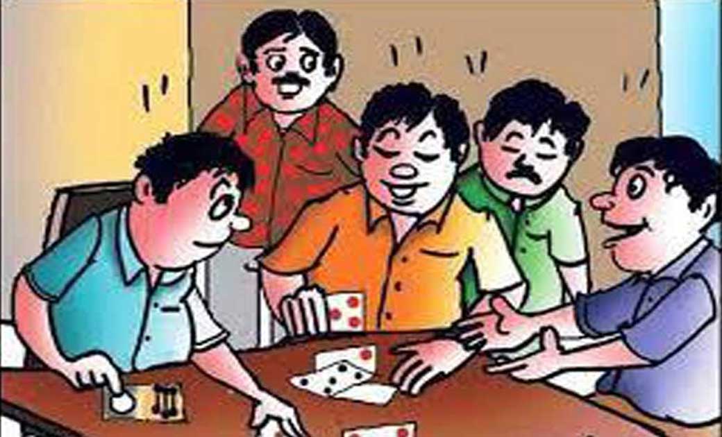 सरायपाली : जुआ खेलते 04 जुआरी पकडाए. 