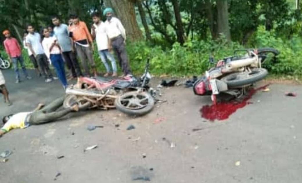 ब्रेकिंग न्यूज़ – दो मोटरसायकल की जबरदस्त भिडंत से दोनों चालकों की हुई मौत