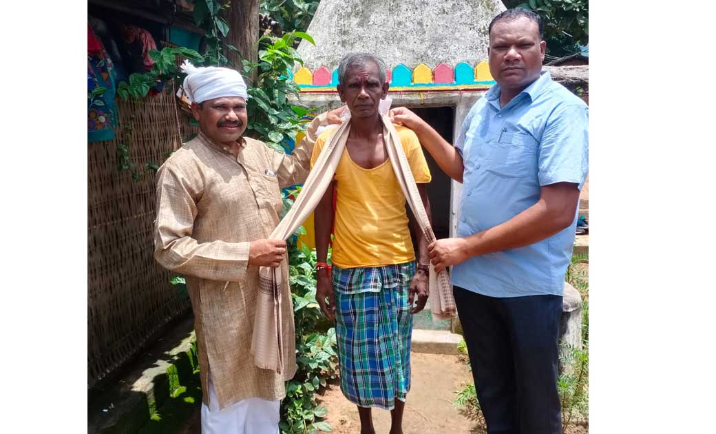 नया थाना प्रभारी जुगाड़ सब इंस्पेक्टर चंदन सिंह मरकाम का इलाक... - CG Sandesh