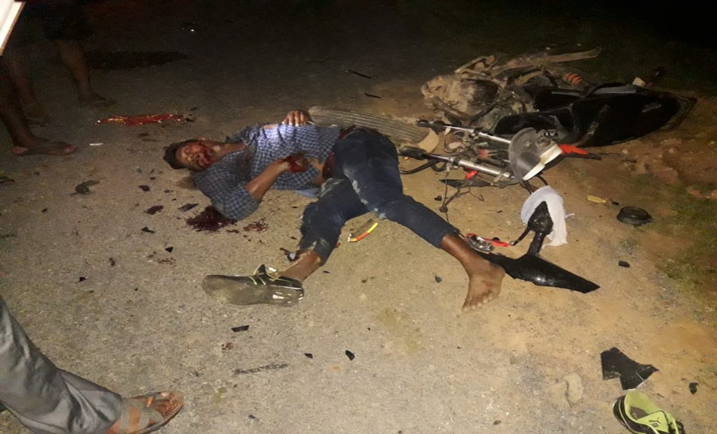 ट्रैक्टर के चक्के में केजव्हील लगा कर रात को  रफ्तार से दौड़ रहे ट्रेक्टर की चपेट में आए एक बाइक चालक की मौके पर ही मौत। 