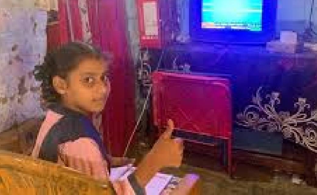 सिर्फ़ आठ प्रतिशत ग्रामीण बच्चे नियमित ऑनलाइन क्लास ले पा रह... - CG Sandesh