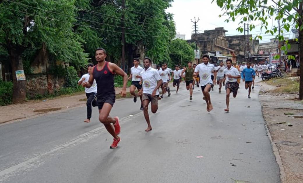 बसना में हुआ जिला स्तरीय मैराथन का आयोजन - CG Sandesh