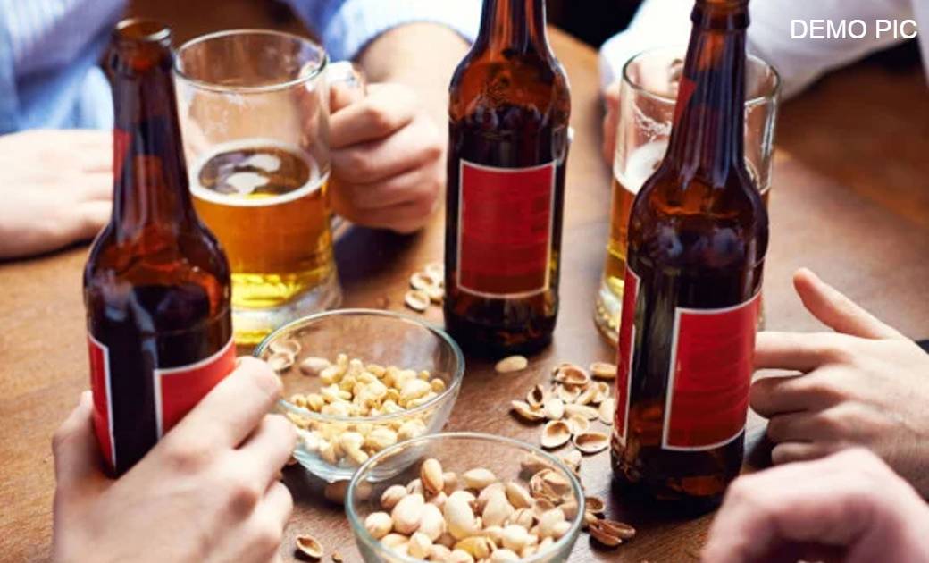 सांकरा : ठेला में लोगों को अवैध रूप से शराब पिलाने का सुविधा उपलब्ध कराने पर कार्यवाही