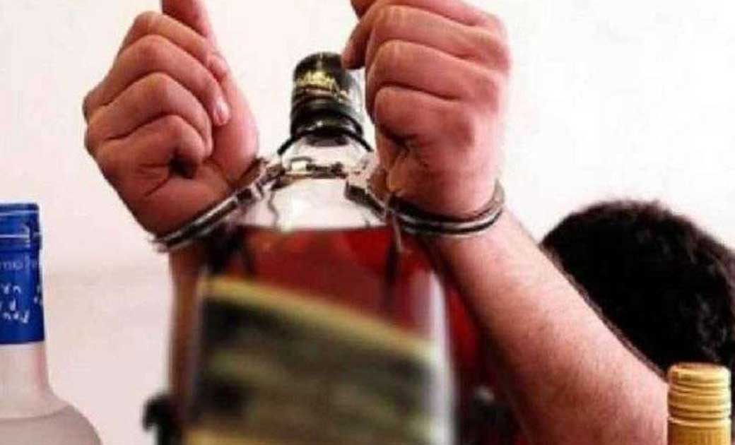 तेन्दूकोना : 30 लीटर महुआ शराब के साथ एक गिरफ्तार. - CG Sandesh