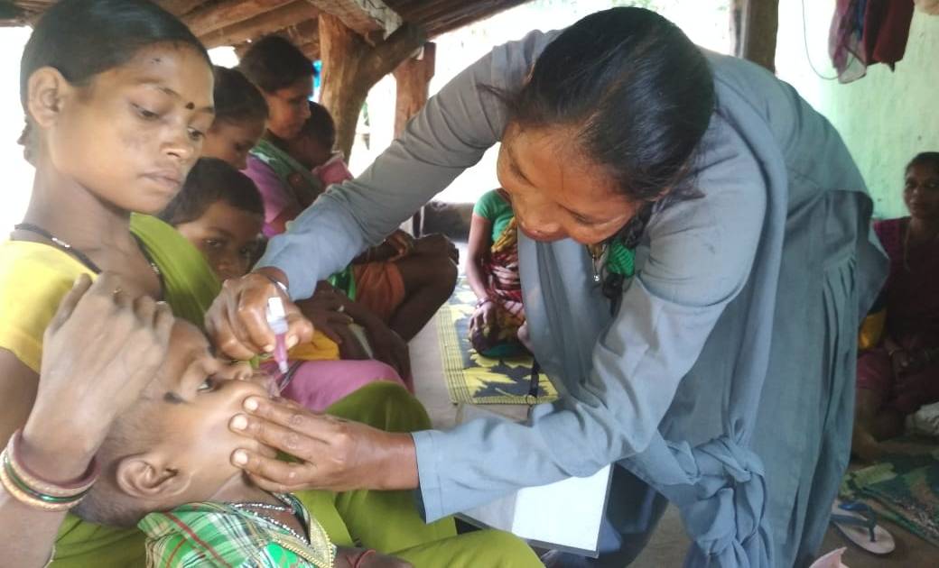 अतिसंवेदनशील ग्राम चिकपाल में राष्ट्रीय कृमि मुक्ति कार्यक्र... - CG Sandesh