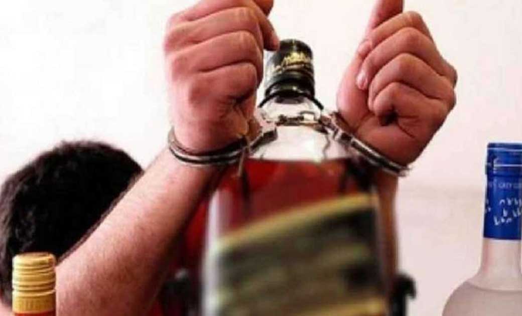 खल्लारी : कोमाझारा से 9 लीटर महुआ शराब जप्त. - CG Sandesh