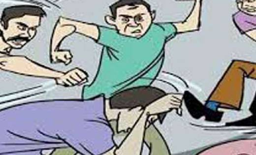 पिथौरा : खेत में दो पक्षों के बीच हुई मारपीट, काउन्टर मामला ... - CG Sandesh