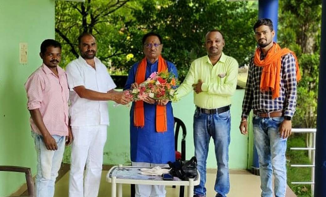 बंजारा समाज को एसटी में शामिल करने की मांग की - CG Sandesh