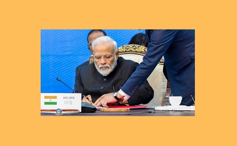 कई मंत्रालयों में शीर्ष नौकरशाहों  के बड़े फेरबदल.....देखें क... - CG Sandesh