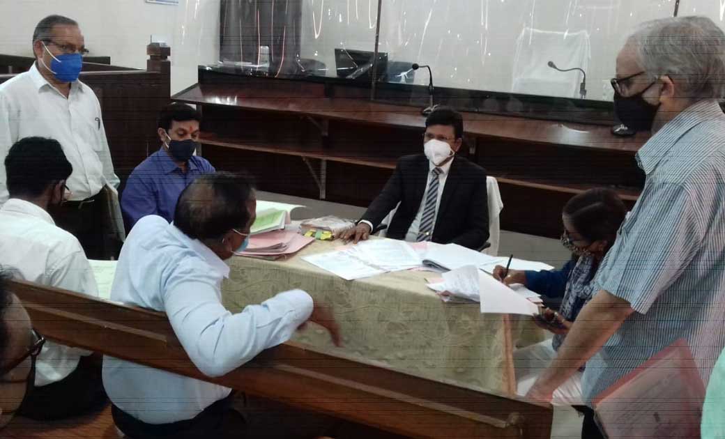 नेशनल लोक अदालत में पक्षकारों के राजीनामा के आधार पर हुआ प्रकरणों का निपटारा..सारंगढ़ के न्यायालीन परिसर में की गई थी निःशुल्क चिकित्सा सहित अन्य व्यवस्था...