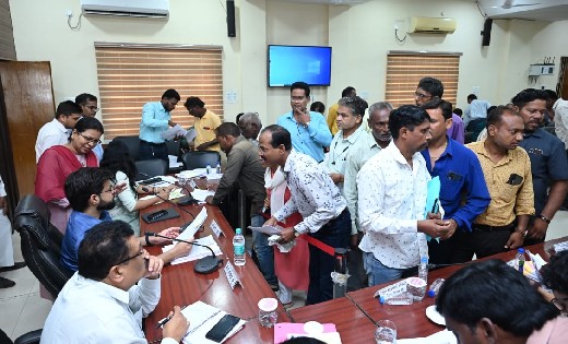 बहन साथ रहती थी, उसकी जमीन पर खेती करते थे , रिकार्ड देखा तो... - CG Sandesh