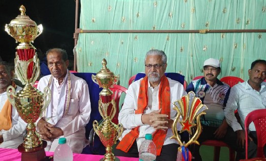 बसना : मोहका में आयोजित कबड्डी प्रतियोगिता में शामिल हुए डॉ ... - CG Sandesh