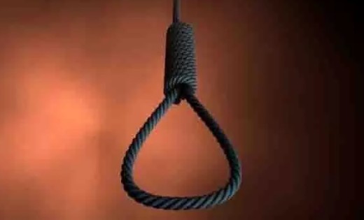 महासमुंद : फांसी के फंदे पर झूली युवती