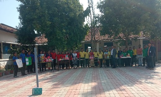 सेजेस बसना में दसवीं कक्षा के छात्रों  ने किया मॉडल प्रदर्शन - CG Sandesh