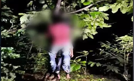एक ही फंदे पर लटकती मिली लड़के-लड़की की लाश - CG Sandesh