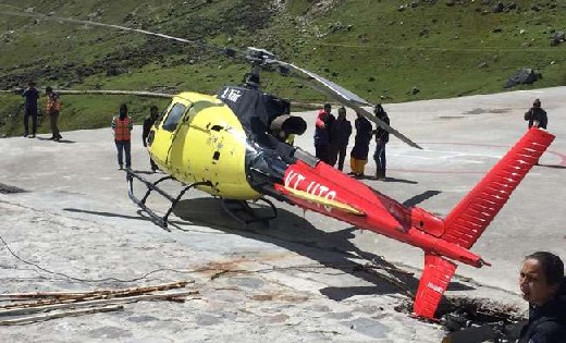 केदारनाथ जा रहा हेलीकॉप्टर दुर्घटनाग्रस्त, सात लोगों के मारे... - CG Sandesh