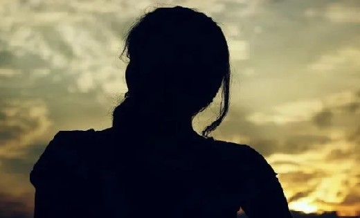 बागबाहरा : स्कूल पढने गयी नाबालिग लड़की को अज्ञात व्यक्ति द्व... - CG Sandesh