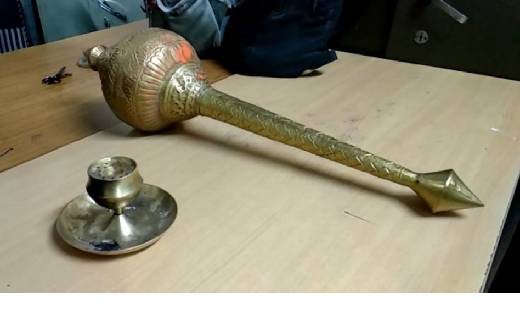 मंदिर से चुराया हनुमान जी का गदा, पछतावा हुआ तो वापस रखा... - CG Sandesh