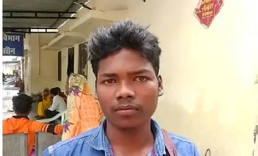  मेडिकल संचालक से बच्ची को लगवाया इंजेक्शन ,कुछ देर बाद गई म... - CG Sandesh