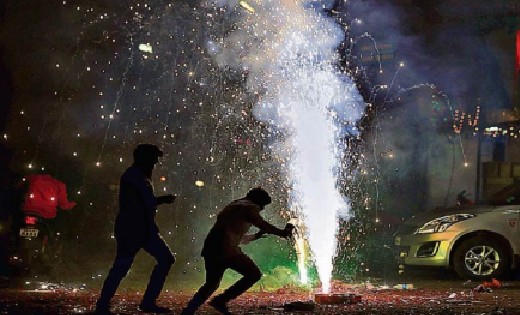 देशभर में धूमधाम और उत्साह से मनाई गई दीपावली, दीपों से रोशन... - CG Sandesh