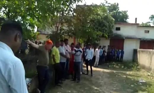 बागबाहरा : 2 लाख 87 हजार की चोरी, बहार से दरवाजा में बाँधा ल... - CG Sandesh