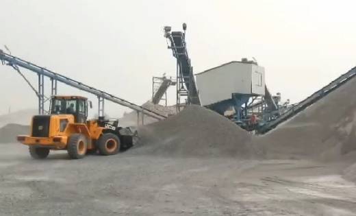 उड़नदस्ता टीम की कार्रवाई: खदान एवं क्रेशर को किया गया सील - CG Sandesh