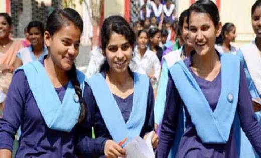 कक्षा 10वीं व 12वीं में अध्ययनरत छात्रों के बोर्ड परीक्षा की... - CG Sandesh