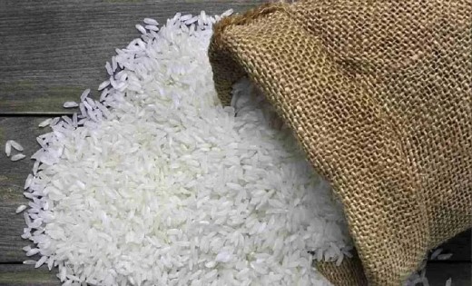 शासकीय चावल के अवैध परिवहन करते 90 बोरी चावल जप्त - CG Sandesh