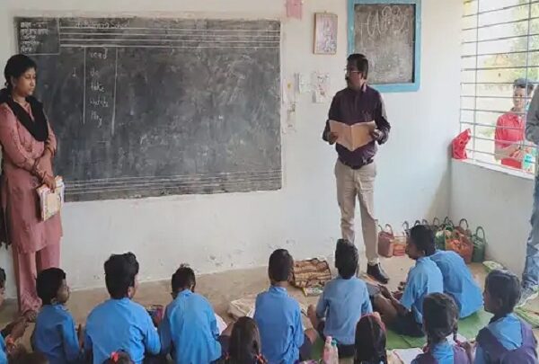 कमिश्नर ने बीईओ को किया सस्पेंड, जाने क्या है मामला  - CG Sandesh