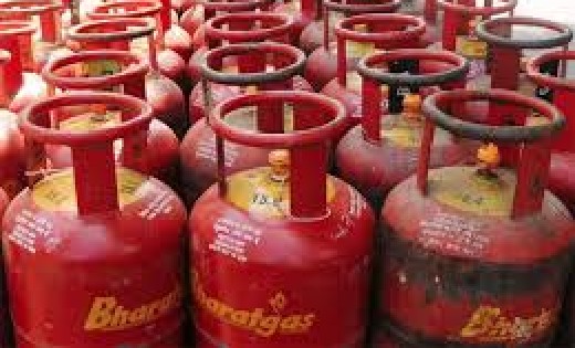LPG Gas Agency से  3 से 4 लाख रुपए कमाए हर महीने, जाने कैसे - CG Sandesh