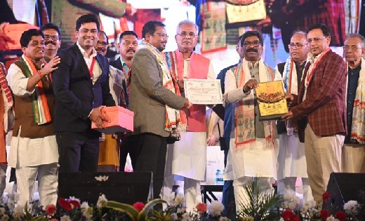 राज्योत्सव : विभागीय प्रदर्शनी की श्रेणी में पहला पुरस्कार कृषि, दूसरा पुरस्कार ऊर्जा और तीसरा पुरस्कार वन विभाग को