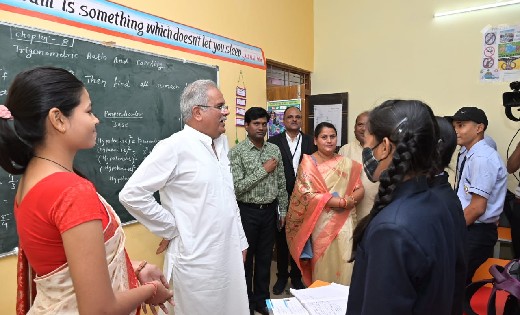 मुख्यमंत्री ने अंबागढ़ चौकी में किया स्वामी आत्मानंद उत्कृष्... - CG Sandesh