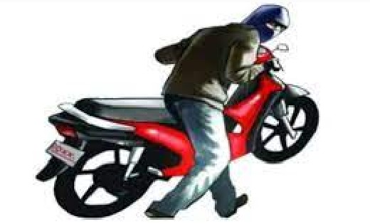 बसना : घर से मोटर सायकल, बर्तन और मोबाईल चोरी, अज्ञात के खिल... - CG Sandesh