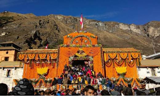 बद्रीनाथ धाम के कपाट बंद, चार धाम यात्रा का हुआ समापन... - CG Sandesh