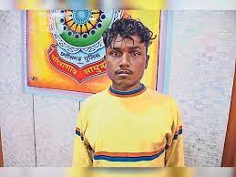 पुलिस ने प्रतिबंधित नशीले कैप्सूल के साथ एक आरोपी को किया गि... - CG Sandesh