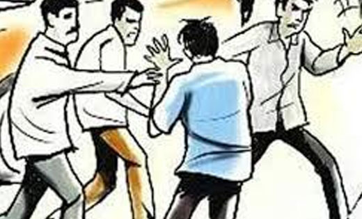 सरायपाली : गाड़ी रोककर की मारपीट, 9 लोगों पर मामला दर्ज - CG Sandesh