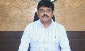 कलेक्टर नेे गौठानों में पैरादान करने किसानों से की अपील
