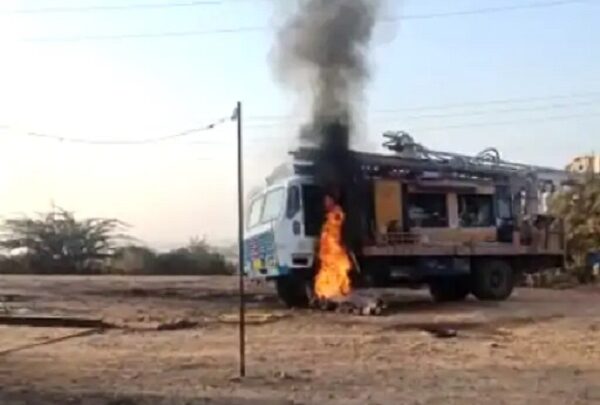 करंट की चपेट में आकर जिंदा जले दो युवक - CG Sandesh