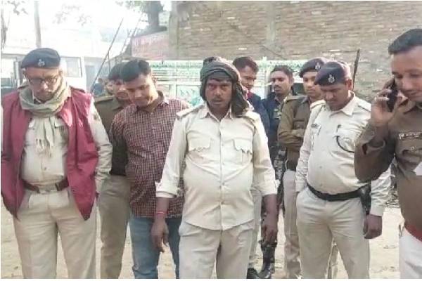 देर रात शादीशुदा प्रेमिका से मिलने उसके ससुराल पहुंचा प्रेमी... - CG Sandesh