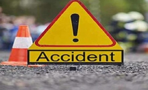 पिथौरा : ओव्हरब्रीज के पास ट्रेक्टर ने बाइक सवार को मारी ठोकर, चालक पर मामला दर्ज