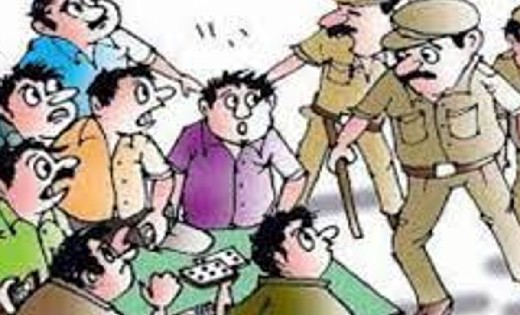 तेन्दुकोना : घोघरा में जुआ खेलते 3 लोगो को पुलिस ने किया गिरफ्तार