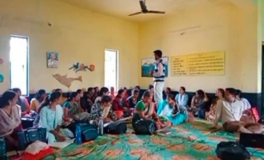 महासमुन्द : बच्चों के भावनात्मक विकास हेतु जिले के आंगनबाड़ी केन्द्रों में शुरू की जाएंगी संगीत पर आधारित गतिविधियाँ