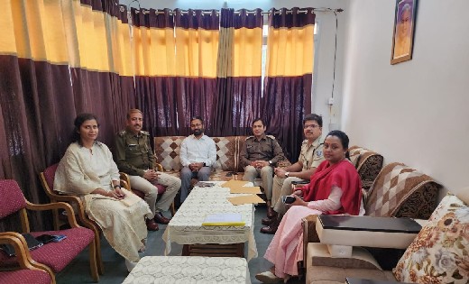 सरायपाली : इंटरस्टेट कलेक्टर व पुलिस अधीक्षको की बैठक संपन्न... - CG Sandesh