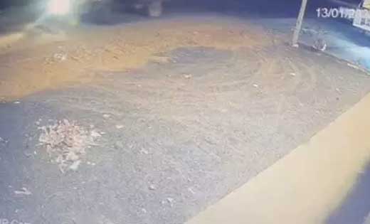 बसना : घर के बाहर खड़ी ट्रेक्टर की ट्राली चुरा ले गए चोर, माम... - CG Sandesh