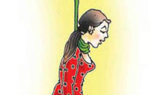 युवती ने दुपट्टे से लगाई फांसी, सुसाइड नोट भी बरामद - CG Sandesh